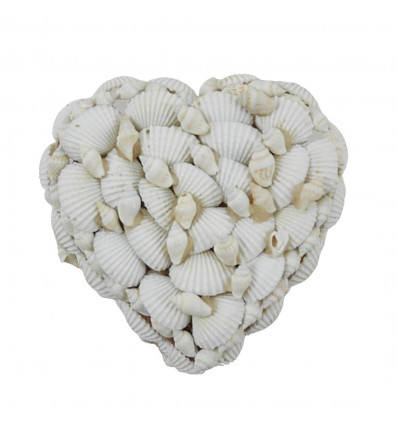 Heart-shaped velvet box covered with seashells